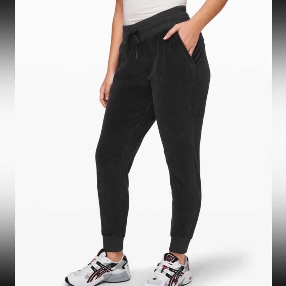 Lululemon Warm Down Jogger Velour